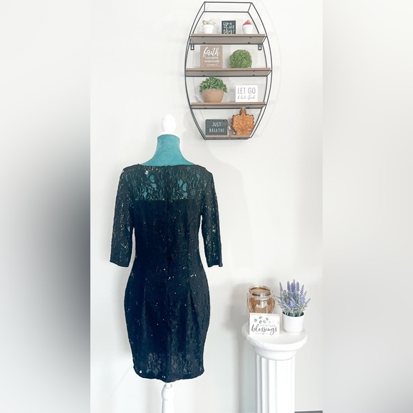 Jennifer Lopez Glamorous Blk Lace & Sequin Dress with Dazzling Details - Size M - Picture 5 of 16